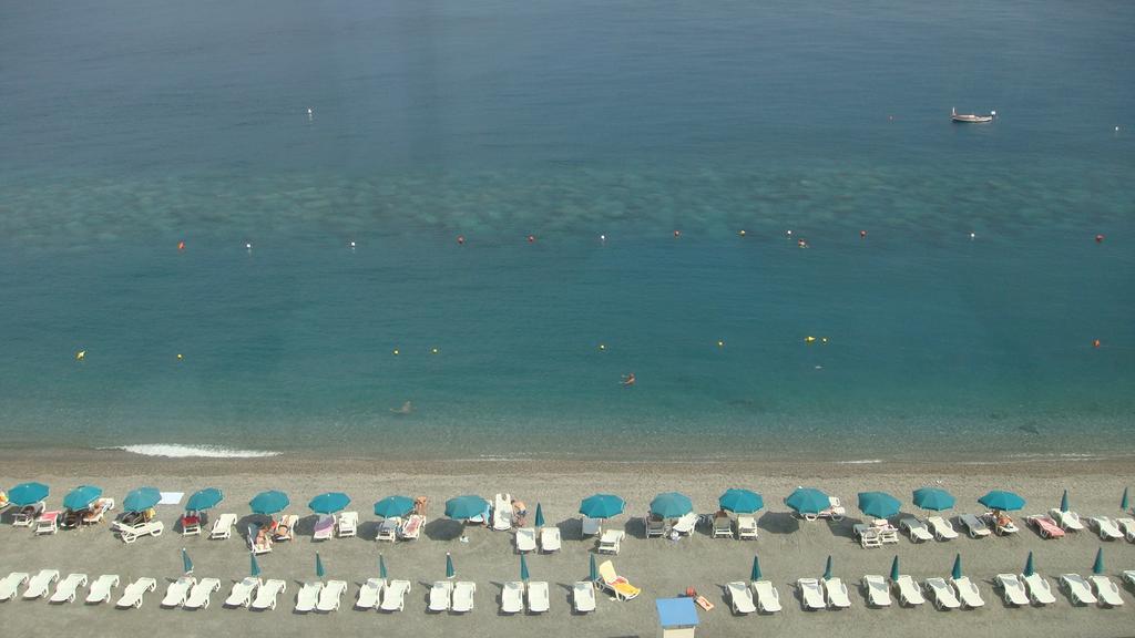 Kennedy Hotel 3*